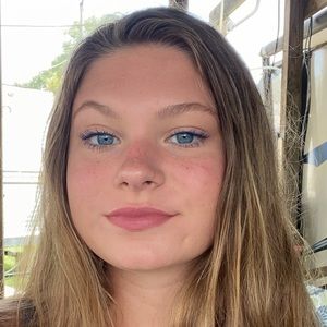 Meet your Posher, Sarabeth